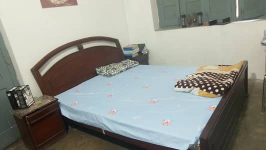 Double bed with side tables