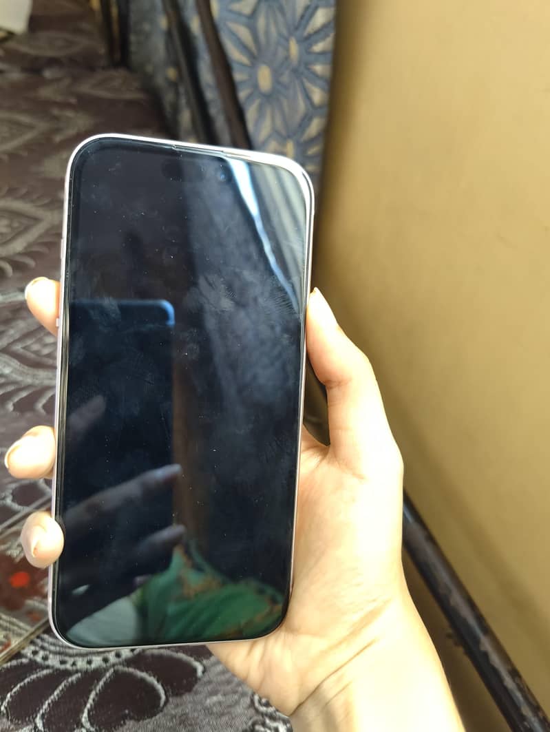 Apple iPhone 15 5