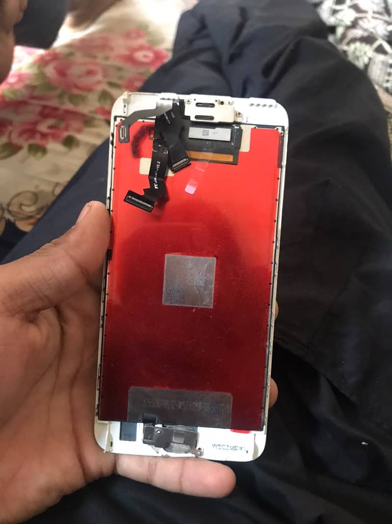 Apple iPhone 6S Plus 9