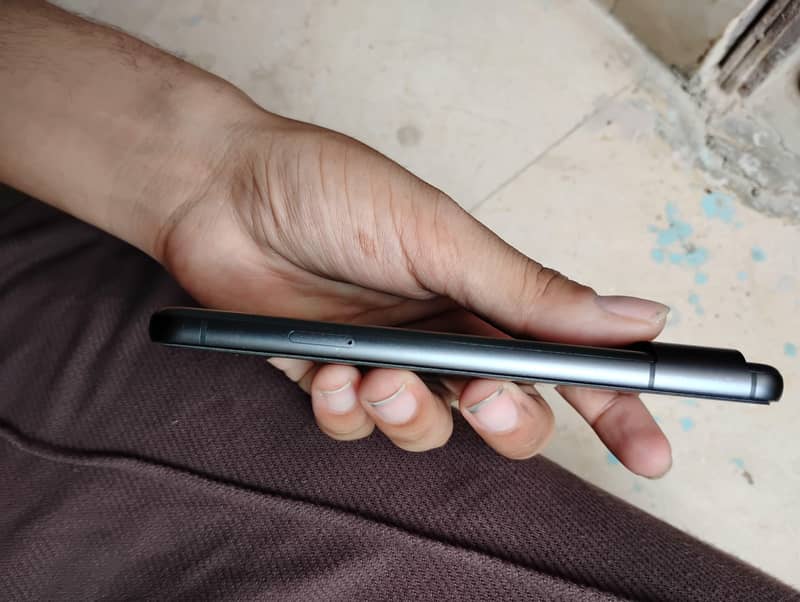 Google Pixel 8 2