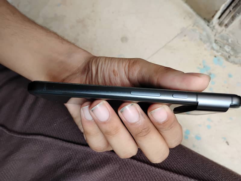 Google Pixel 8 5