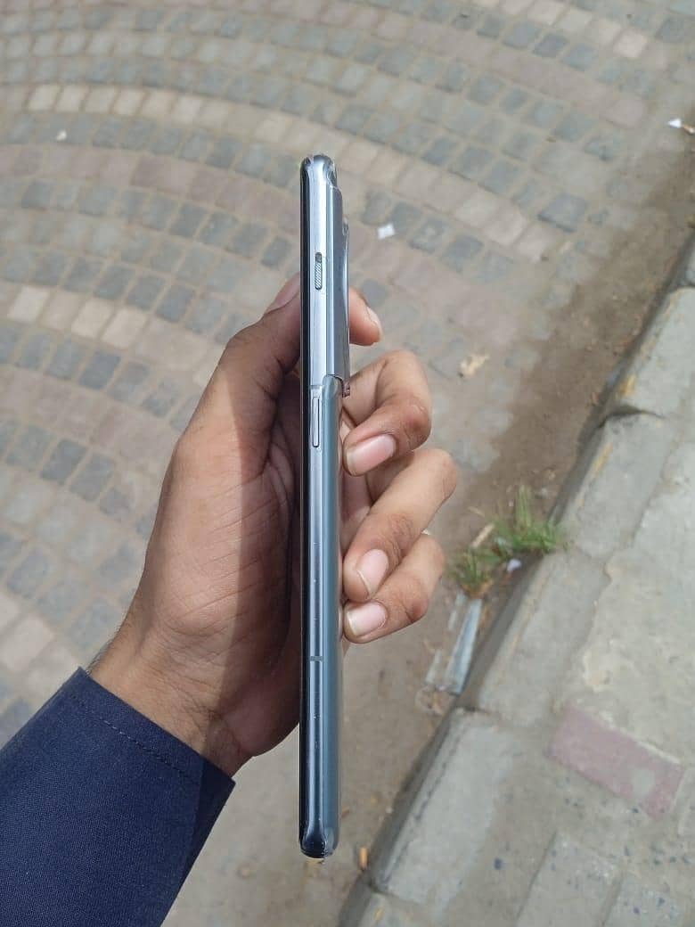 One Plus 11 4