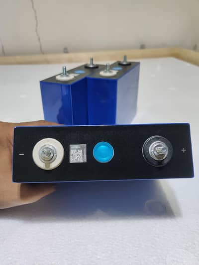 EVE LF100LA 3.2V 100Ah LiFePO4 Cell