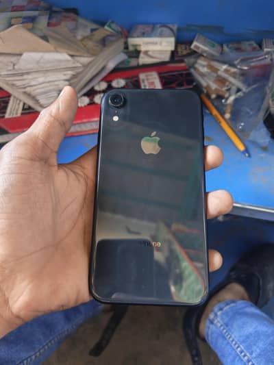 Apple iPhone XR