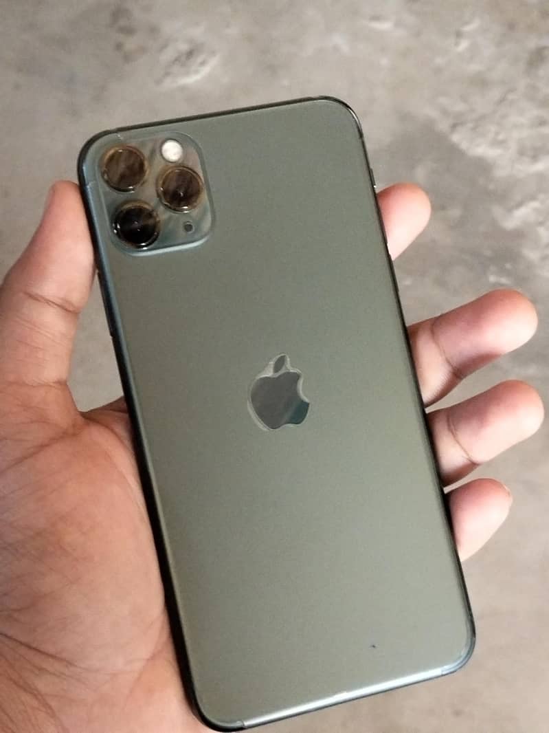 iPhone 11 Pro Max 1