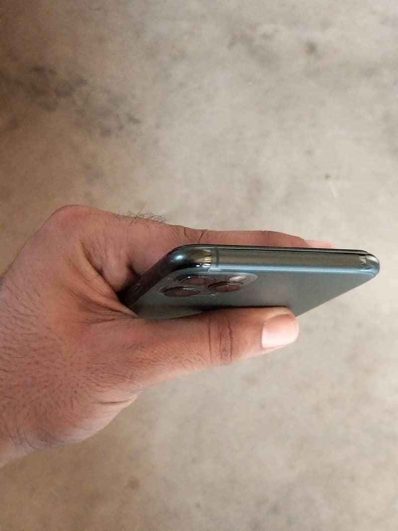 iPhone 11 Pro Max 6