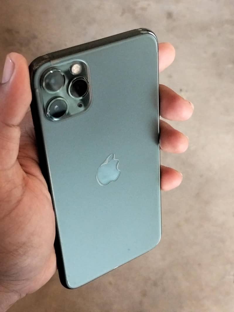 iPhone 11 Pro Max 8