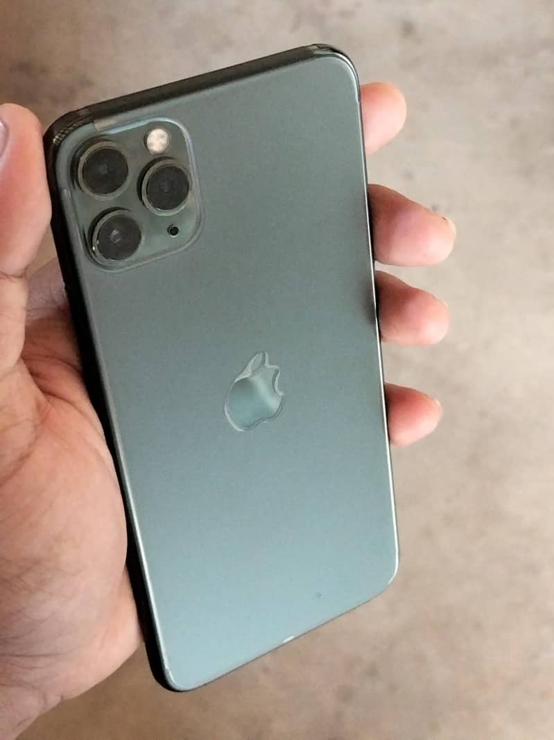 iPhone 11 Pro Max 9