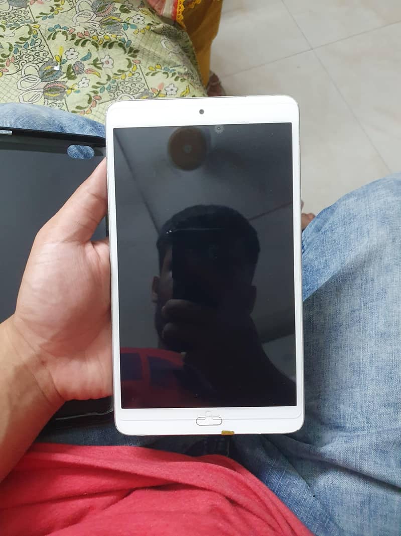 decomo tablet 1
