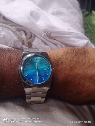 Stylish blue Dial men watch" Steel chain 40mm used