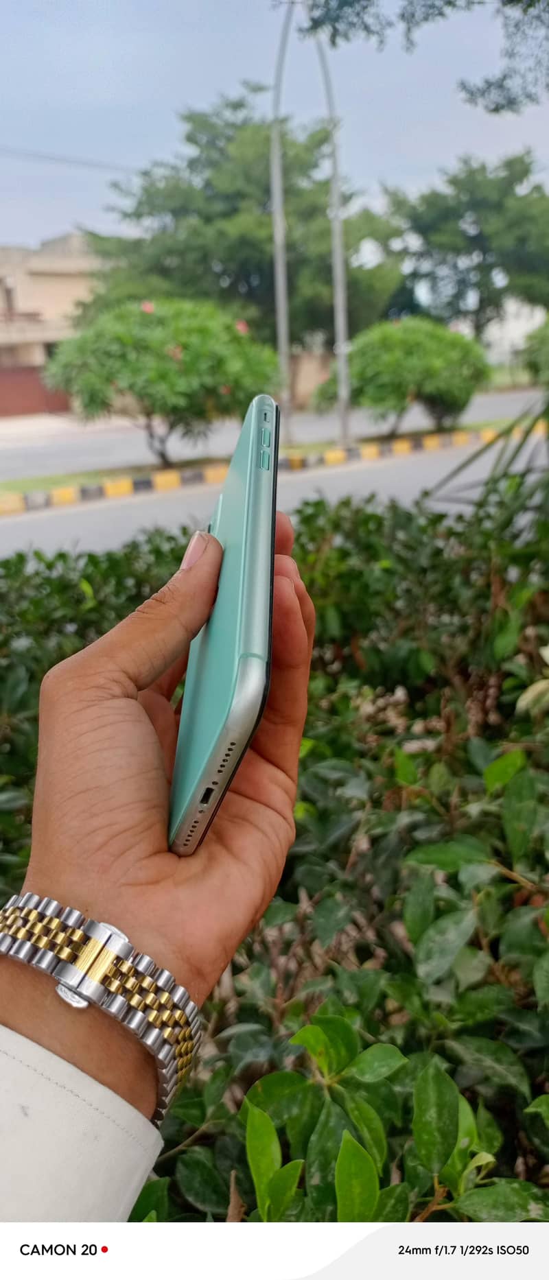 Apple iPhone 11 3