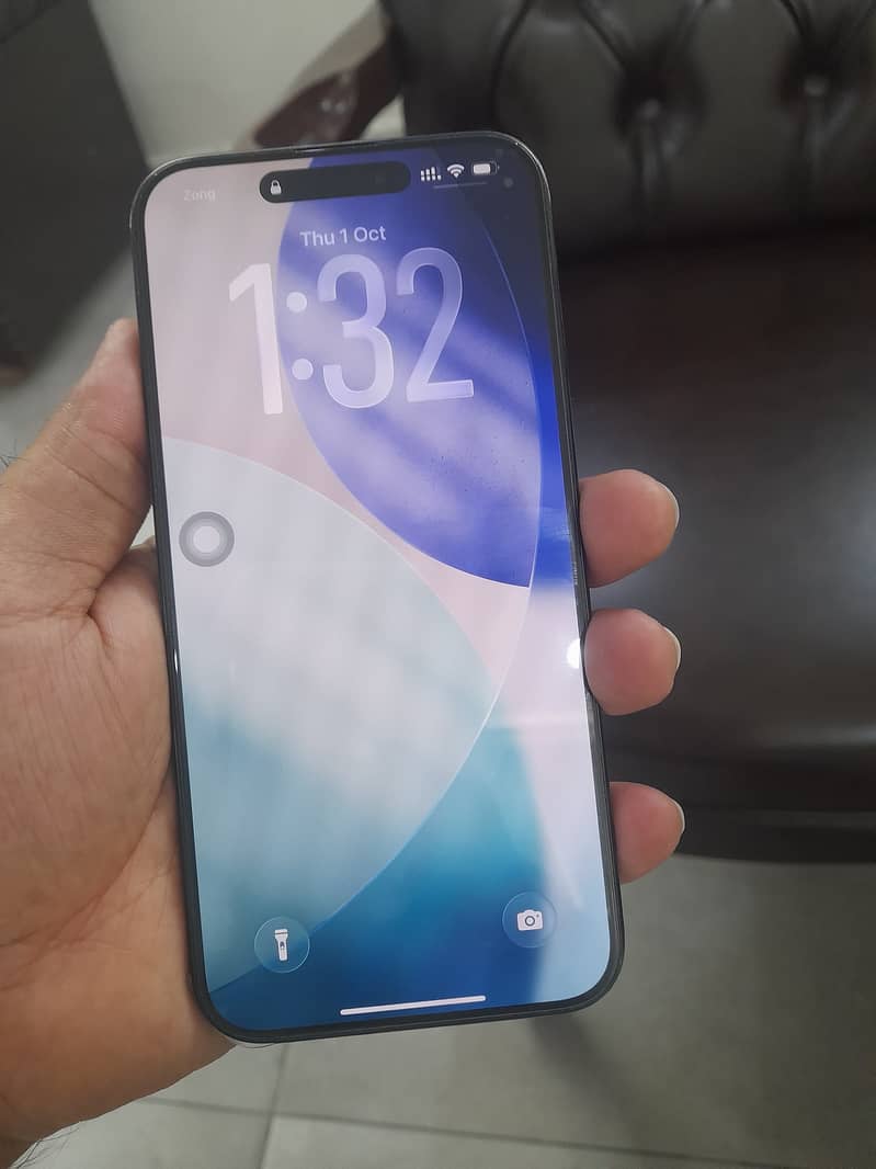 Apple iPhone 15 Pro Max 1