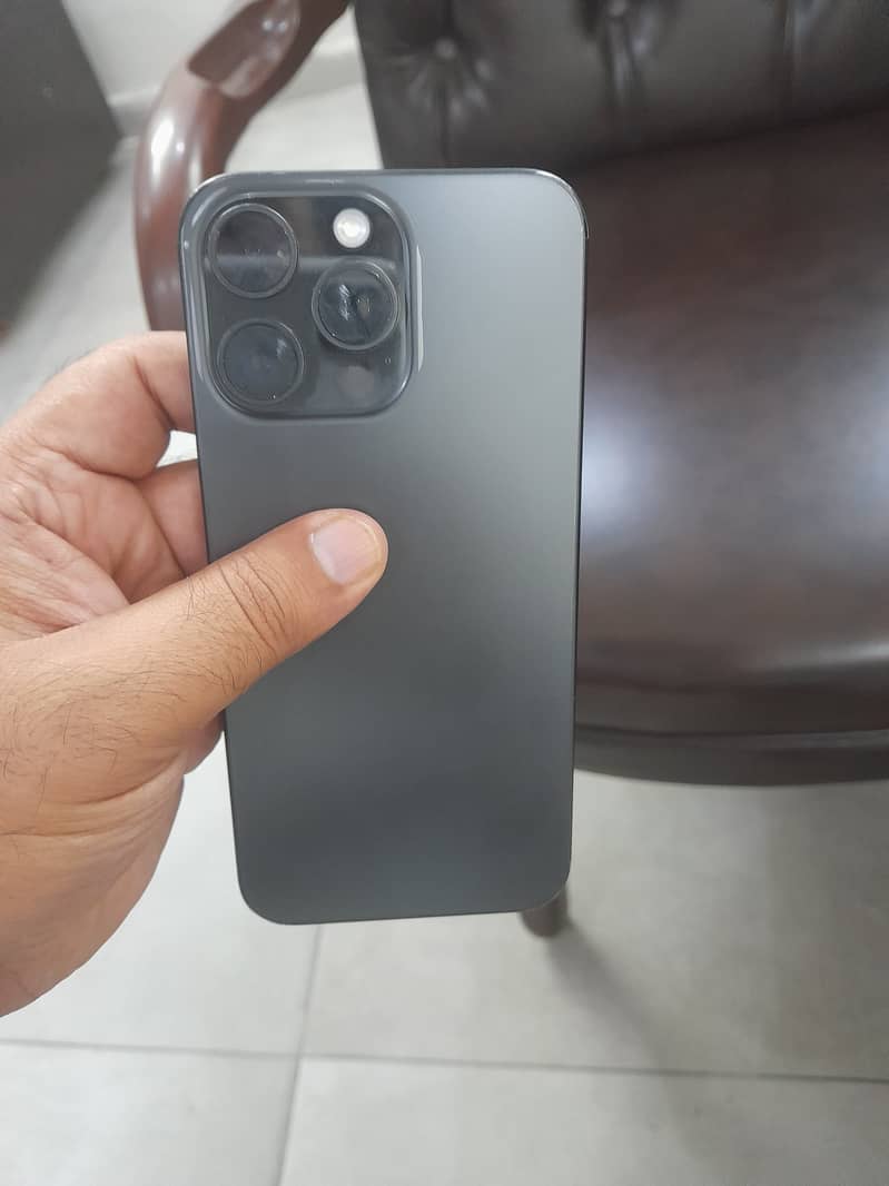 Apple iPhone 15 Pro Max 5