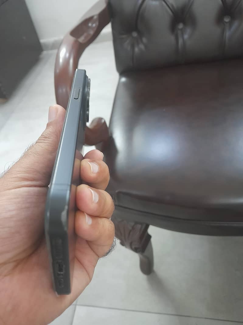 Apple iPhone 15 Pro Max 7
