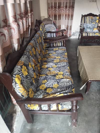 sofa set 5 Seth wala