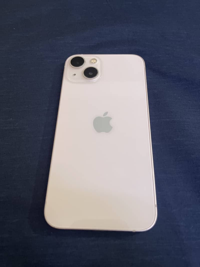 Apple iPhone 13 0