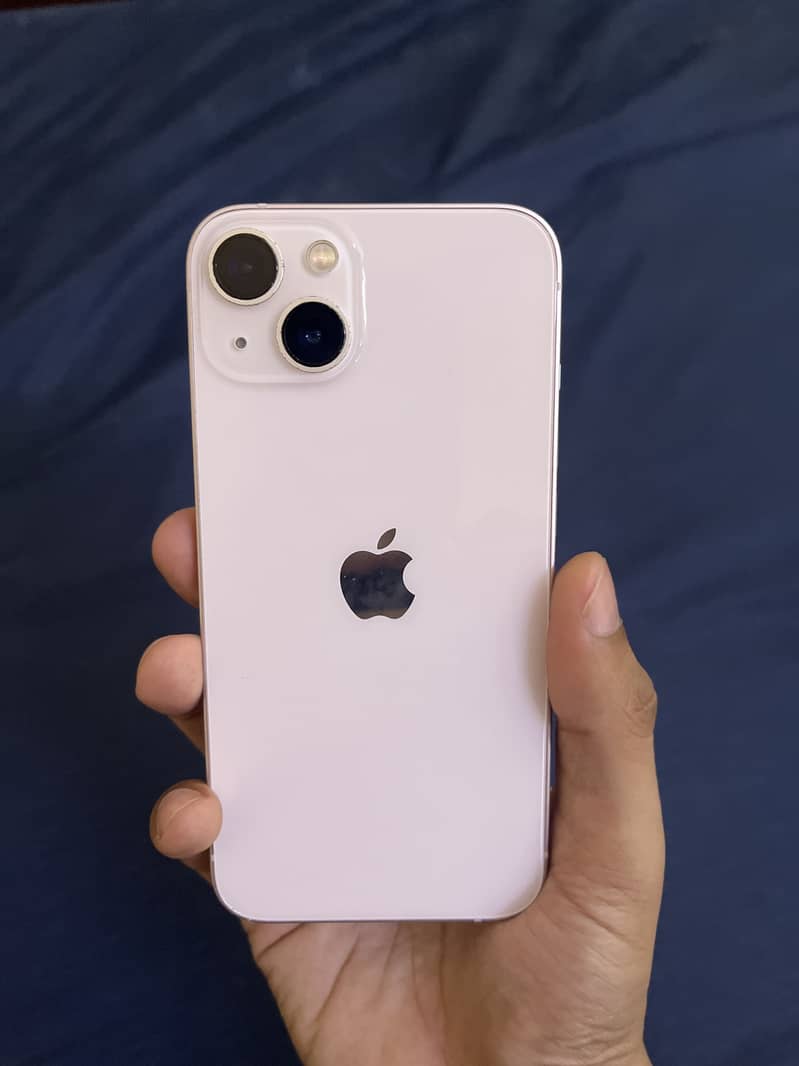 Apple iPhone 13 7