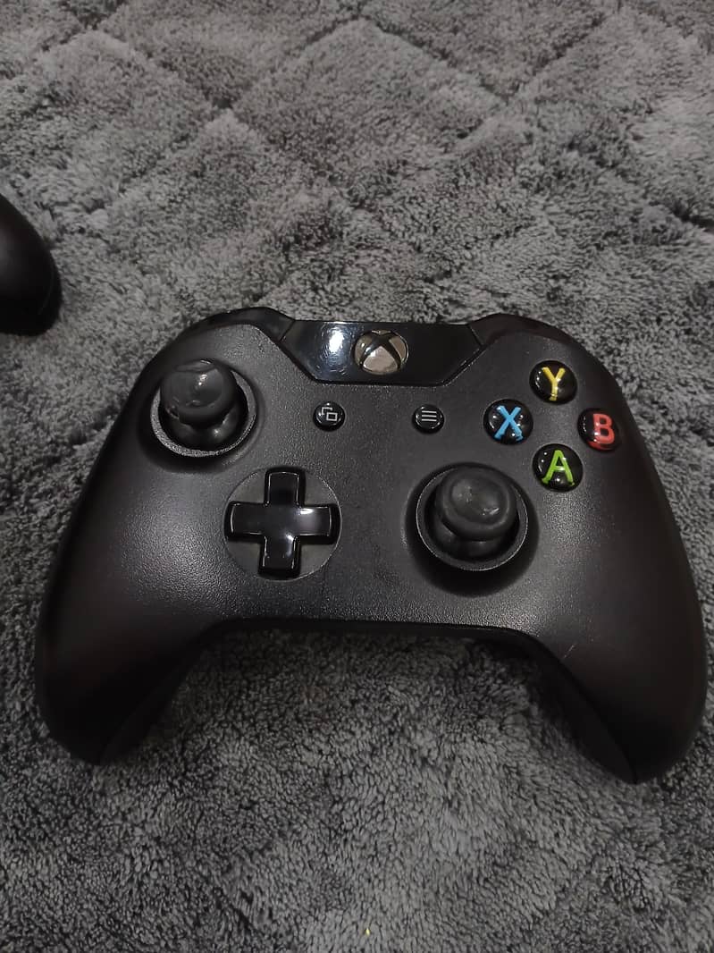XBOX ONE 6