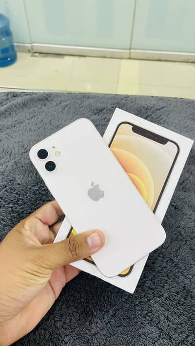 Apple iPhone 12