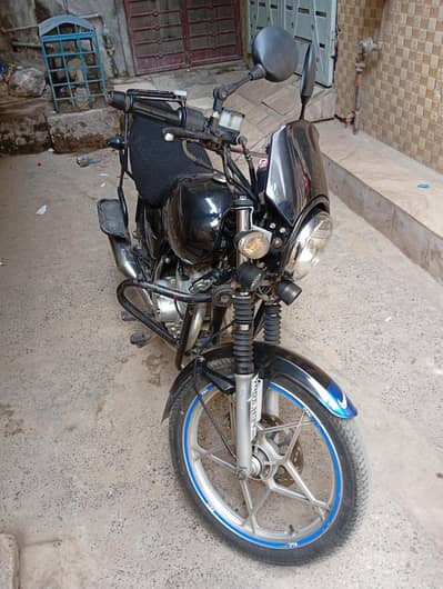 Suzuki GS 150 In Excellent Condition - Alloy Rims & Extra Accessories