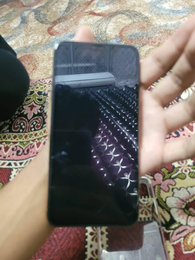 Apple iPhone XS Max 1