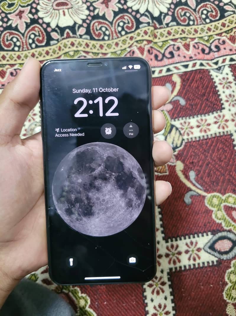 Apple iPhone XS Max 6