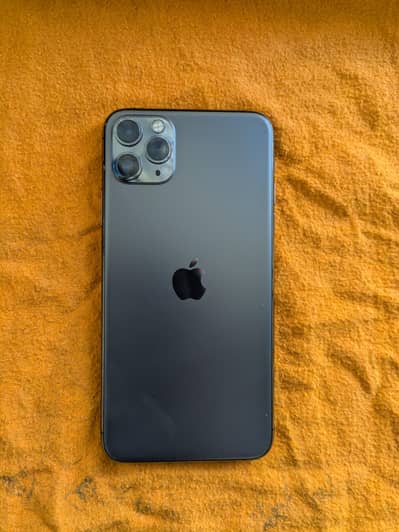 IPHONE 11 PRO MAX 64GB ALL OKAY 10/9 factory unlock