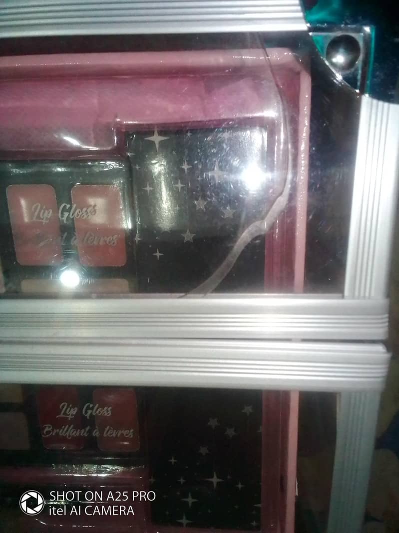 makeup box USA 4