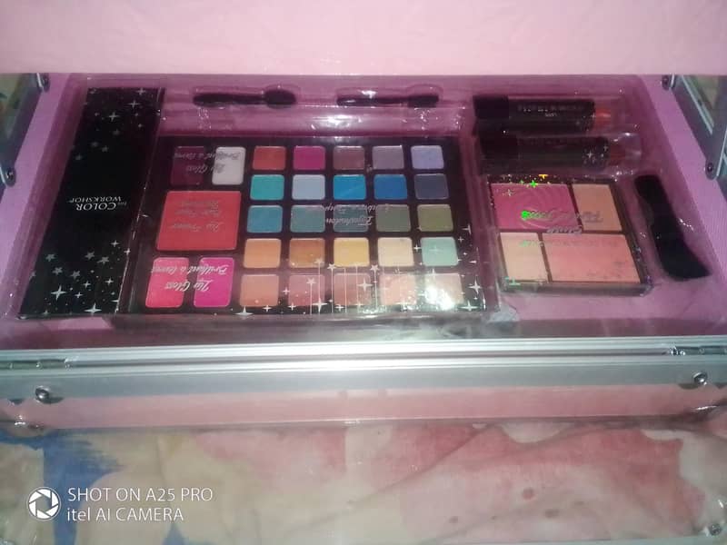 makeup box USA 8