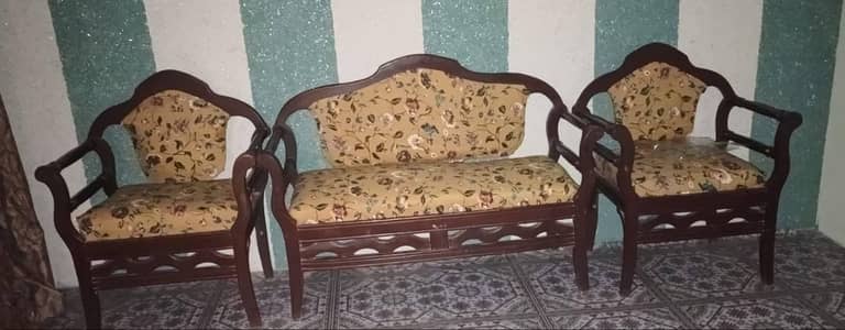 Sofa 4 Seater Wooden