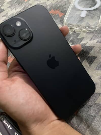 Apple iPhone 15 in warranty