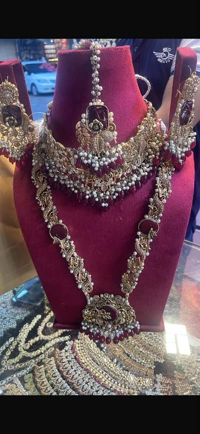Bridal Jewellery Set 4 Pcs - Maroon Golden - Used Once