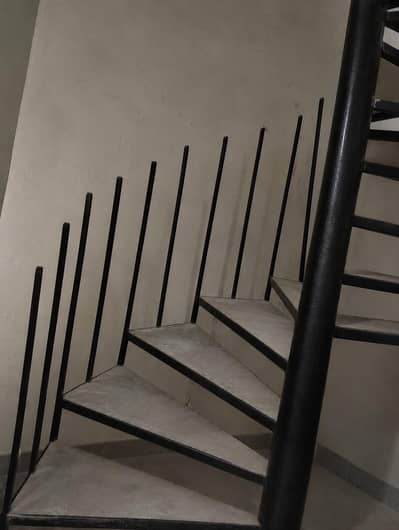 30 Feet MS Iron Spiral Ladder