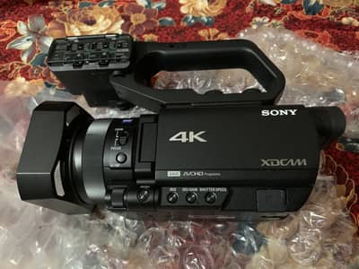 Sony Z90k Camcorder Just 170hrs