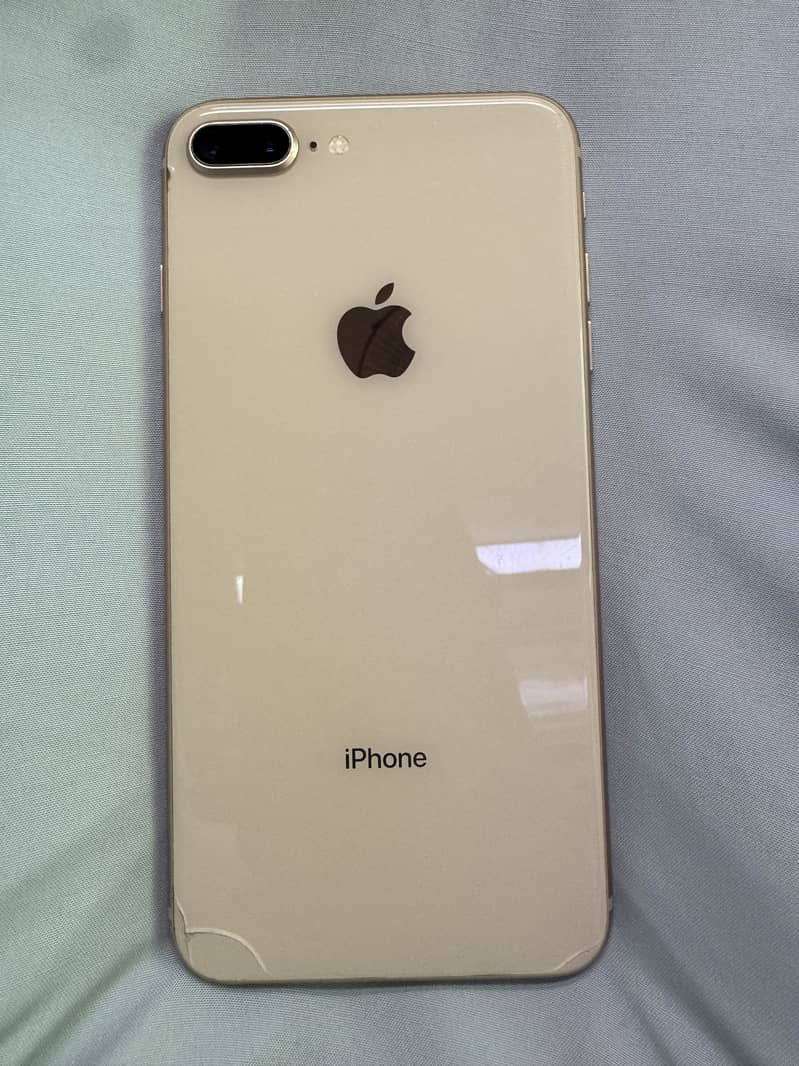Apple iPhone 8 Plus 0
