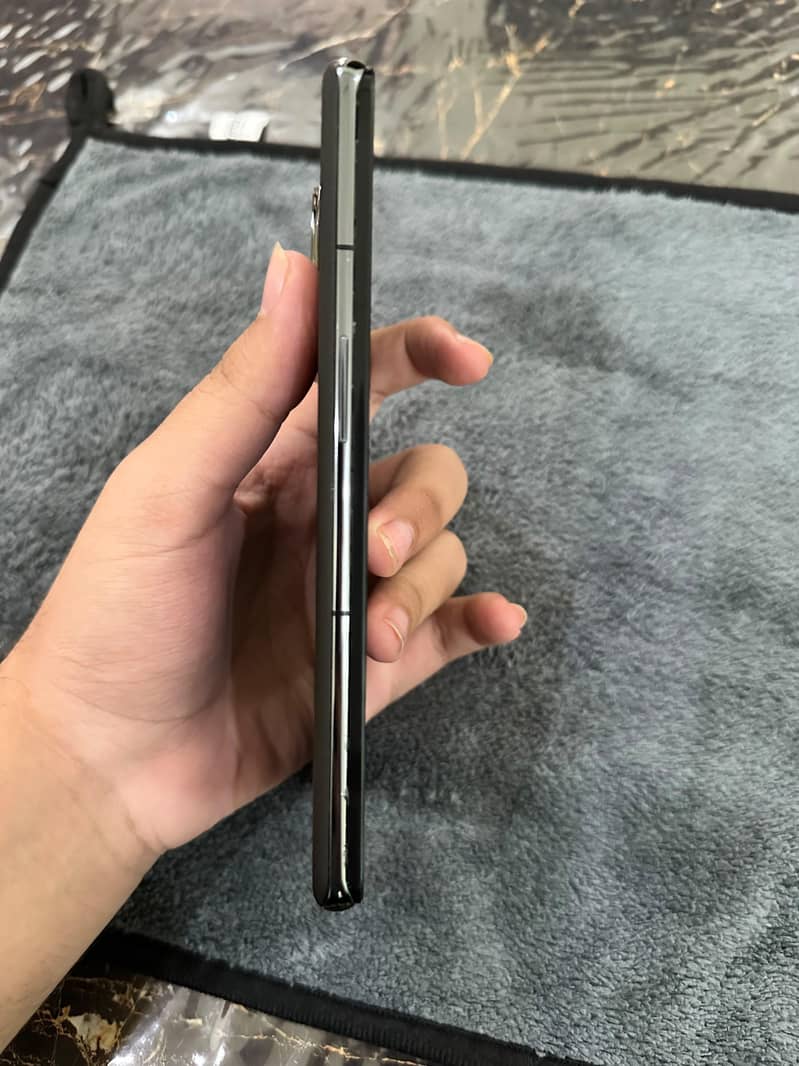 One Plus 11 4