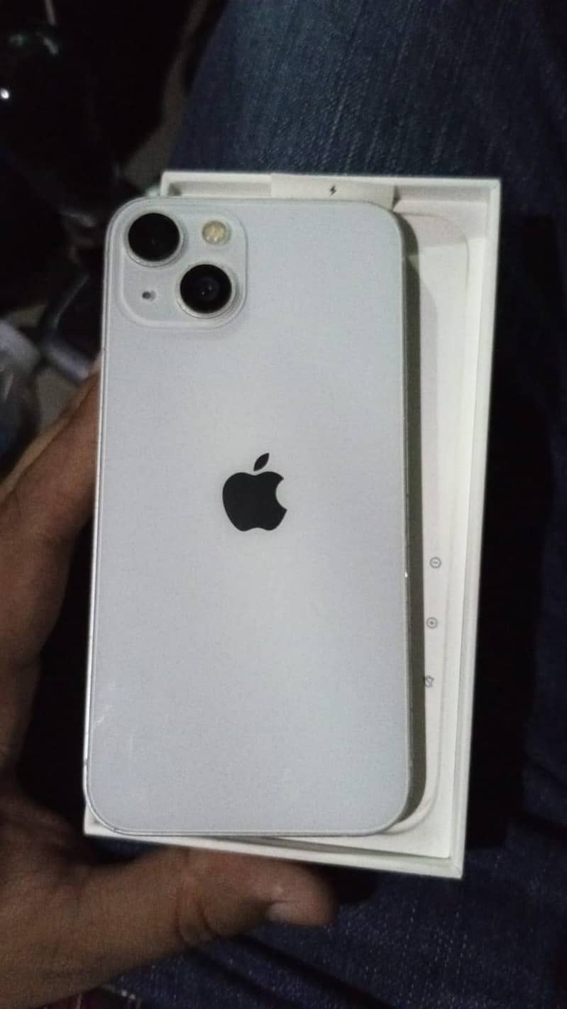 Apple iPhone 13 2
