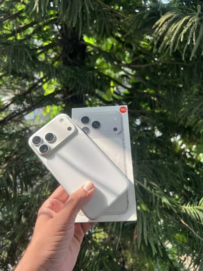 Apple iPhone 17 Pro Max Factory Unlock