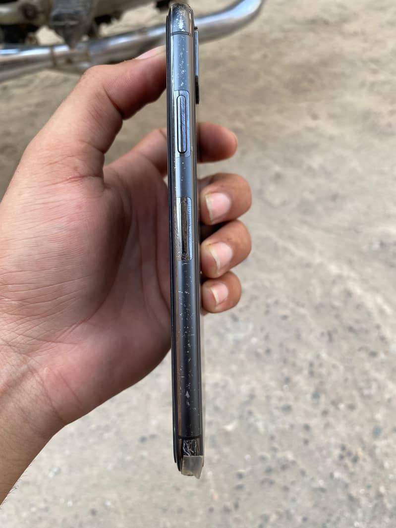 Apple iPhone X 1