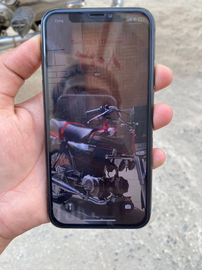 Apple iPhone X 6