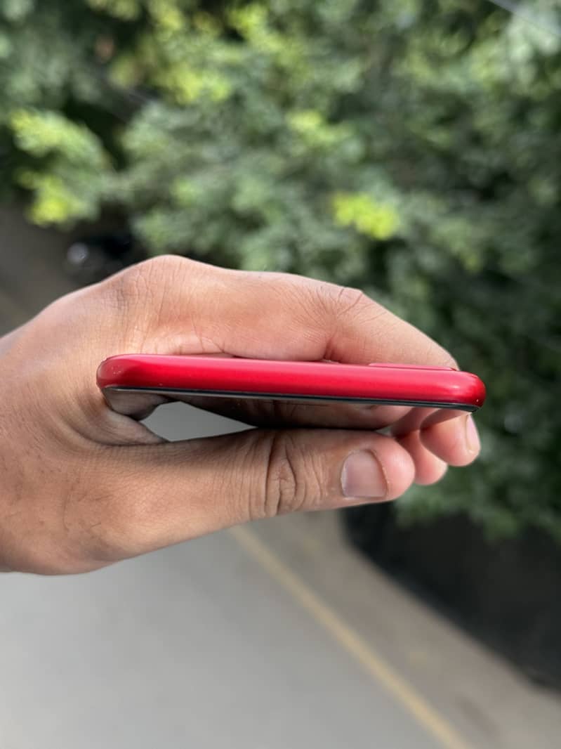 Apple iPhone 8 Plus 4