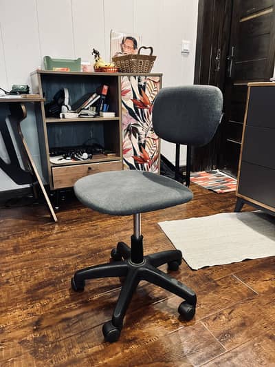 BRAND NEW INTERWOOD SOFT REVOLVING + HEIGHT ADJUSTMENT CHAIR