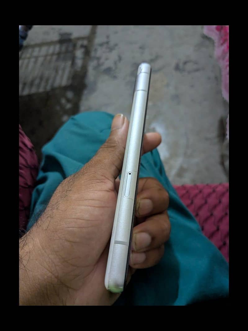 Google Pixel 7a 2