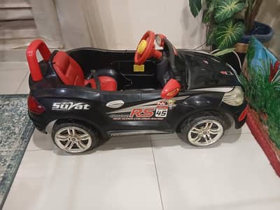 Kids battery charging car