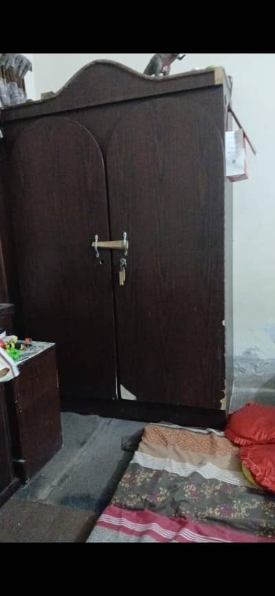 Cupboard with two doors made with very heavy material