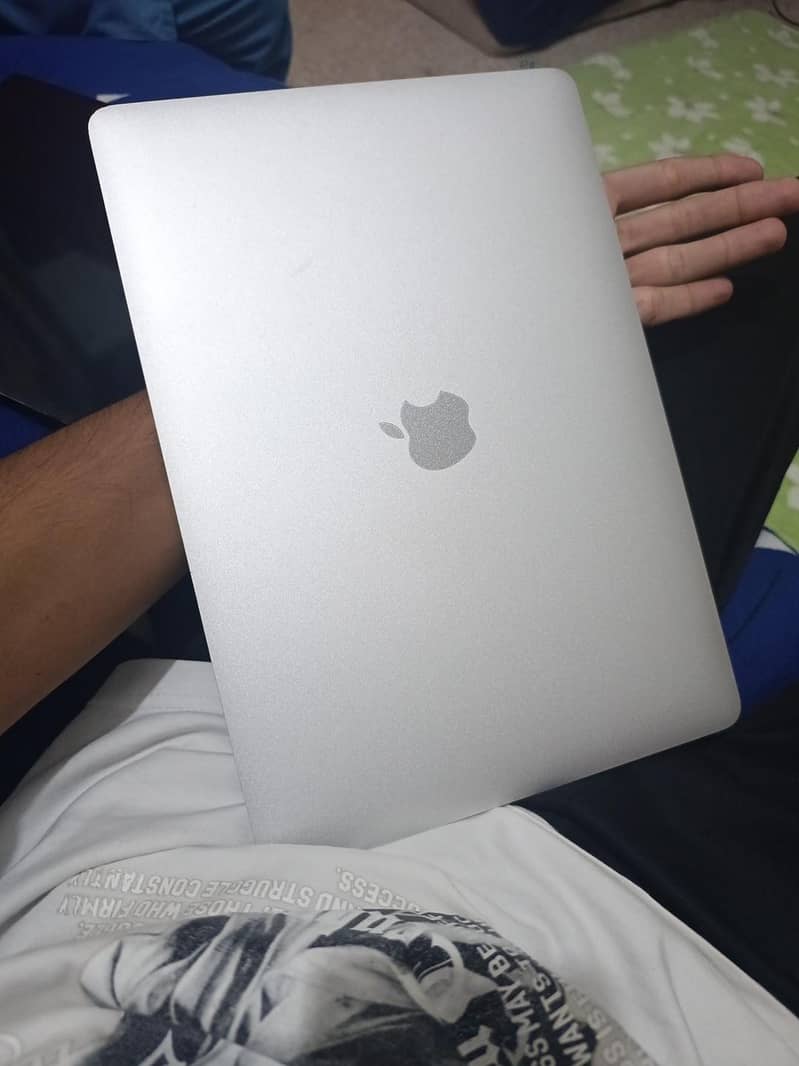 Macbook pro core i5 0