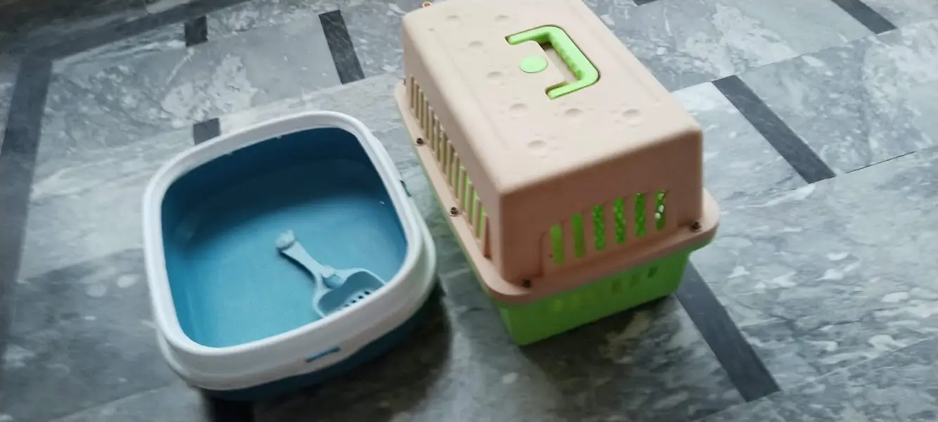 Cat Travel Box Large size and litter tray — photo 3