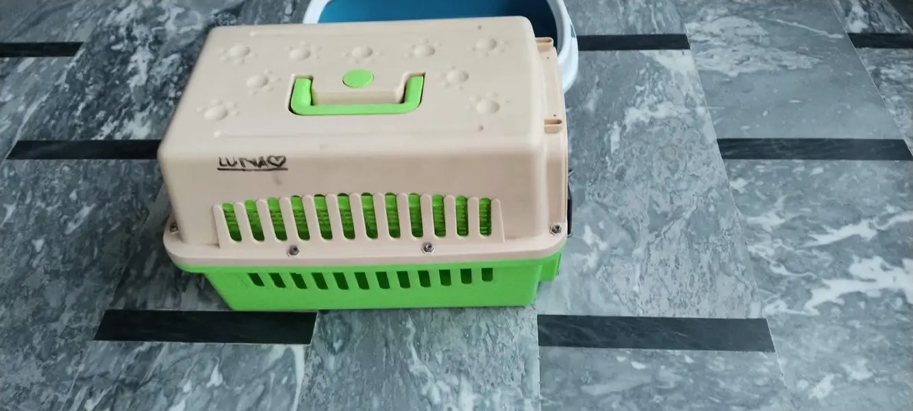 Cat Travel Box Large size and litter tray — photo 5