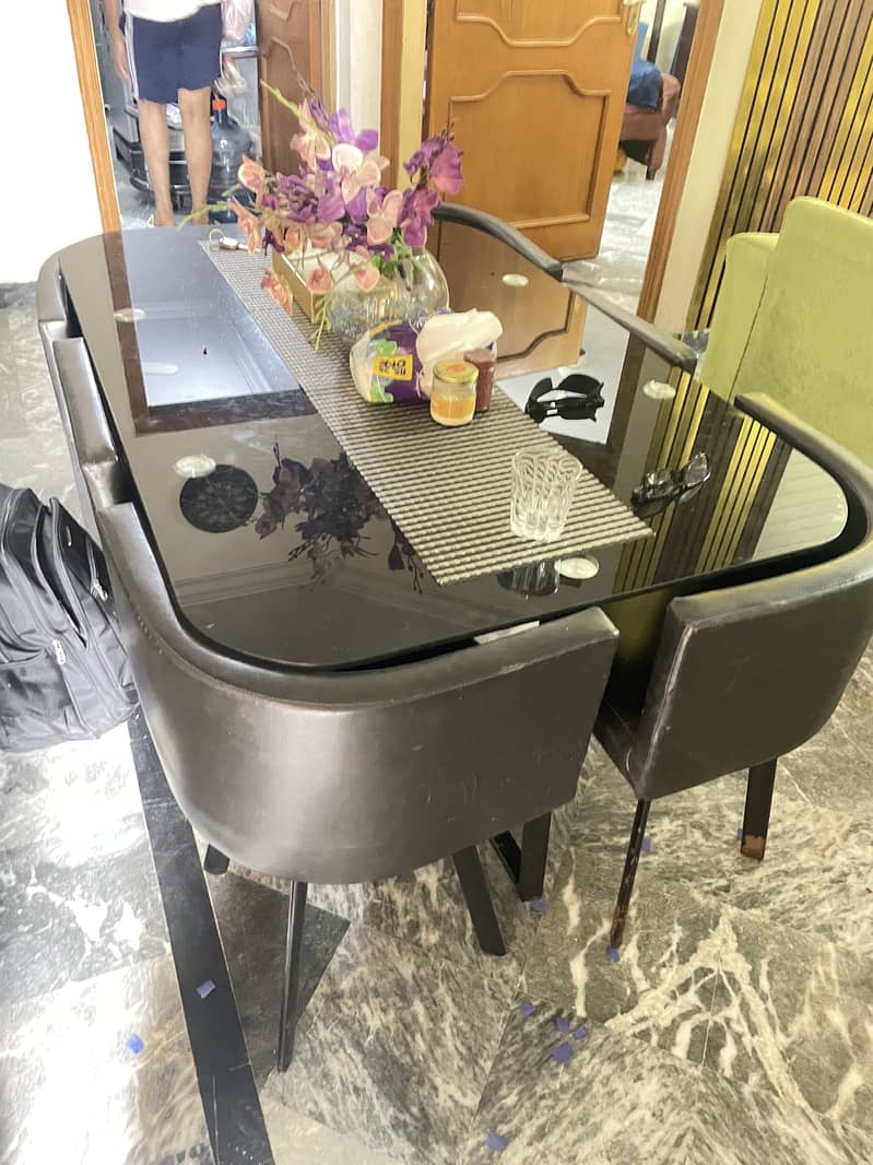 Dining tables 1