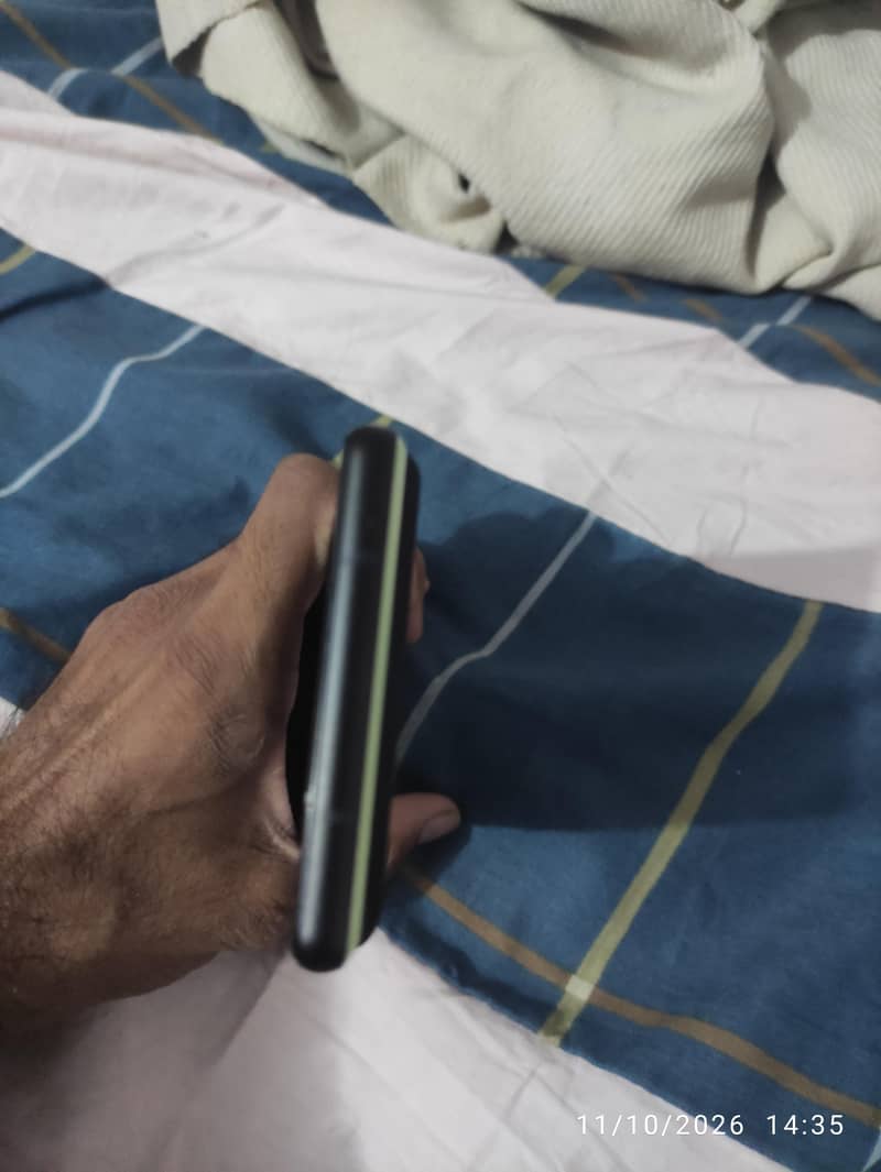 Google Pixel 6 4